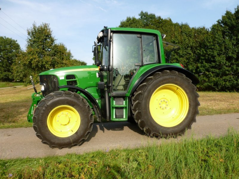 Traktor типа John Deere 6330 Premium, Gebrauchtmaschine в Ohrenbach (Фотография 1)